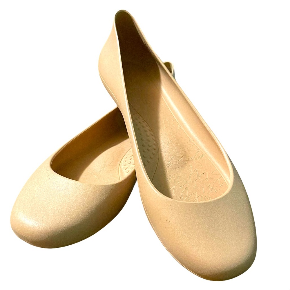 Okabashi sustainable soft jelly flat